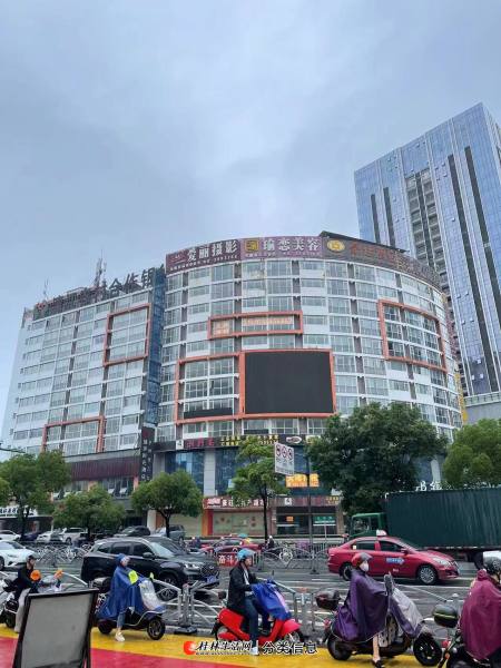 桂北投资大厦办公楼整栋对外招租 5000m装修整洁大气设备齐全