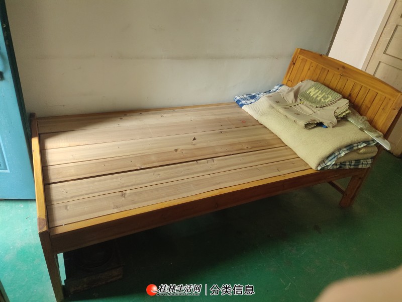 便宜出售全新自用木床----------------