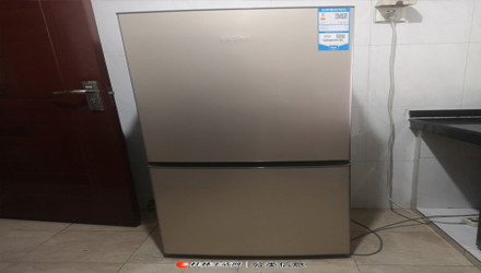几乎全新的海尔178升冰箱，搬家低价出售